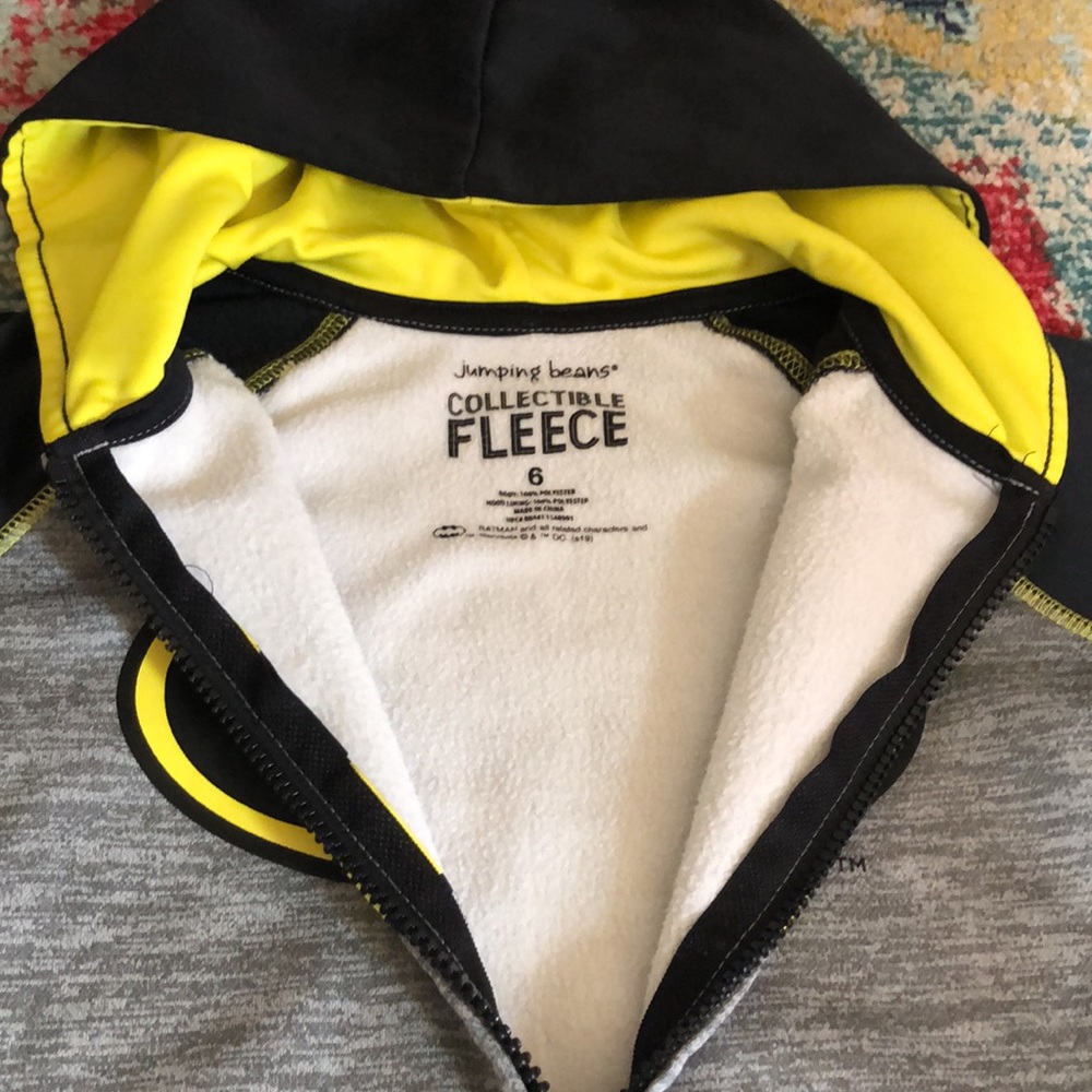 Batman zip up sweatshirt - Picture 2 of 2